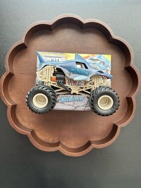 Monster Jam ~ Megalodon Monster Truck